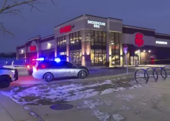 Oružani napad u prodavnici u SAD: Ubijeno troje ljudi, među njima i osumnjičeni napadač