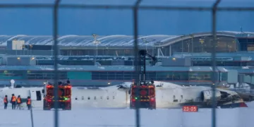 „Zaprepašćujuća avionska nesreća u Torontu: 18 povređenih, troje teško“